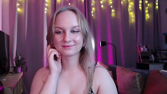 amelia_blondie's cam snapshot