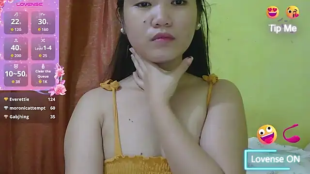 HornyAsian4uxx's cam snapshot