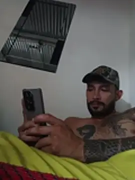 Kingbigcock23cm's cam snapshot