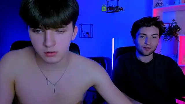 travis_wolf_'s cam snapshot