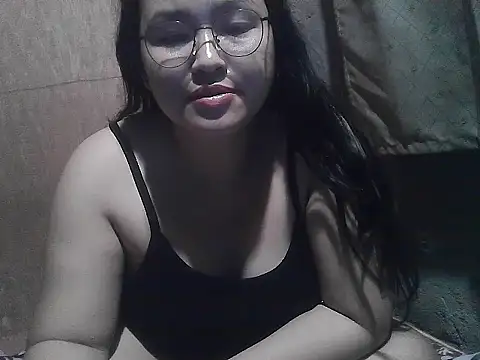 yummy_jyra02167's cam snapshot