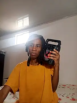 africa_deluxe's cam snapshot