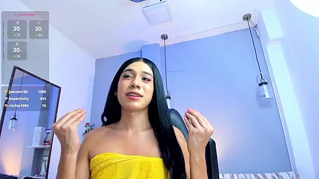 KristallSwan live sex cam