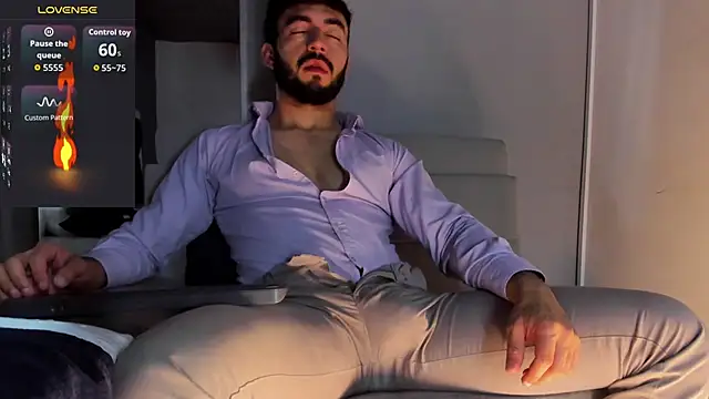 MarkWalker__'s cam snapshot