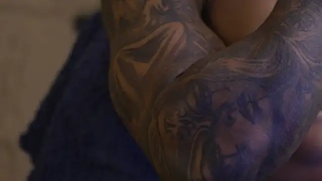 Logan_Varela live sex cam