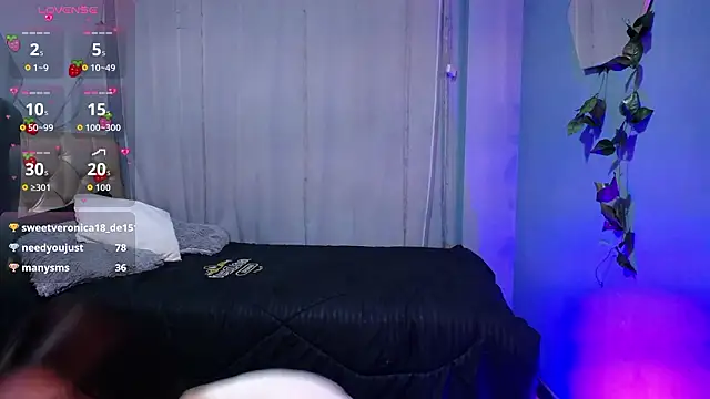 Helengolden_'s cam snapshot