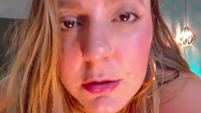 AmbarRoberts_'s cam snapshot