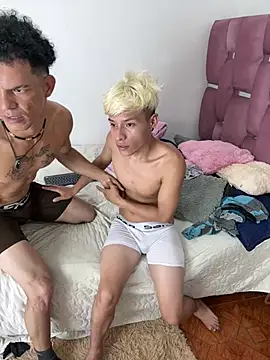 MaxyRyan live sex cam