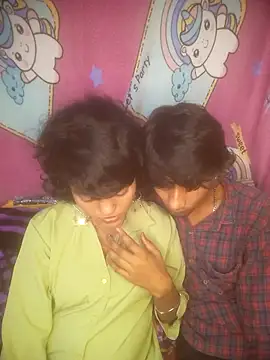 Freakingromance's cam snapshot