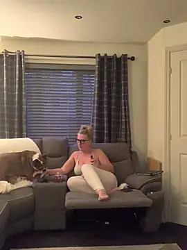 Mrsmoggy's cam snapshot