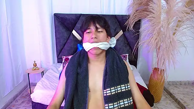 nikoo_18 live sex cam