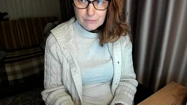 lauraoven live sex cam