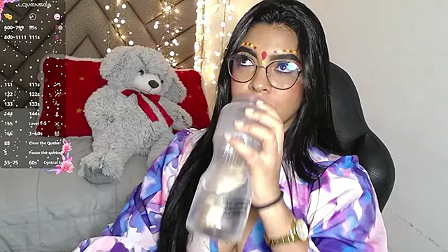 lakshmiraniii's cam snapshot