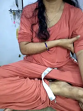 Cute-Telugu-Teacher's cam snapshot