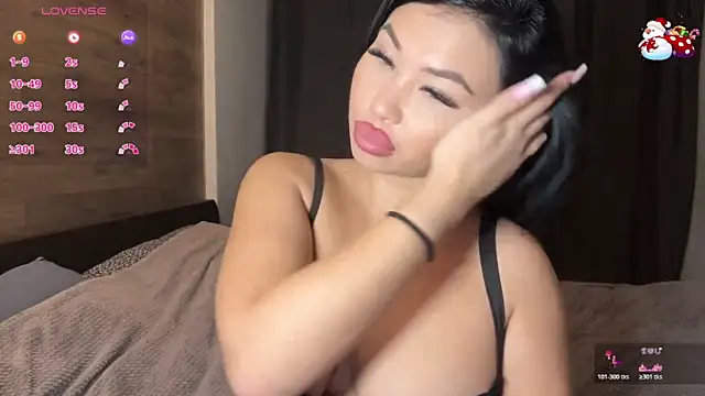 LadyDaaamn's cam snapshot