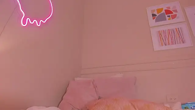 _lucia_18 live sex cam