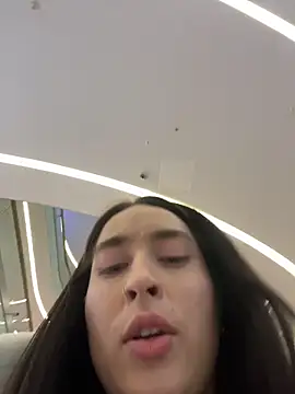 Holly_Play's cam snapshot