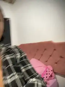 Bigostosa's cam snapshot