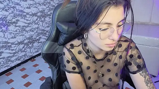 Cristal_love_v's cam snapshot