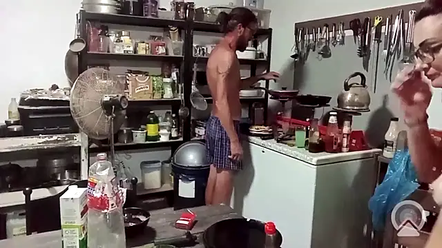 hornyhippies0080's cam snapshot