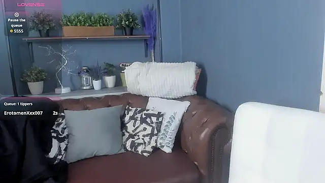 JessicaFoxie's cam snapshot