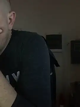 Mike8523's cam snapshot