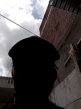 swity_foster's cam snapshot