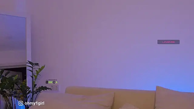 Fallinlove1 live sex cam