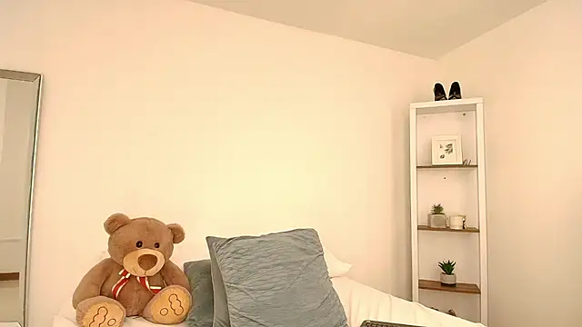 Isabella_Harley's cam snapshot