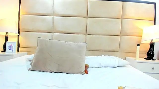 BriannaRivera live sex cam