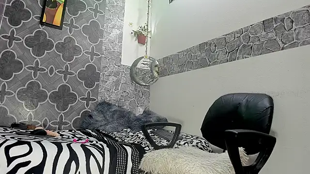 axel_strongx18 live sex cam