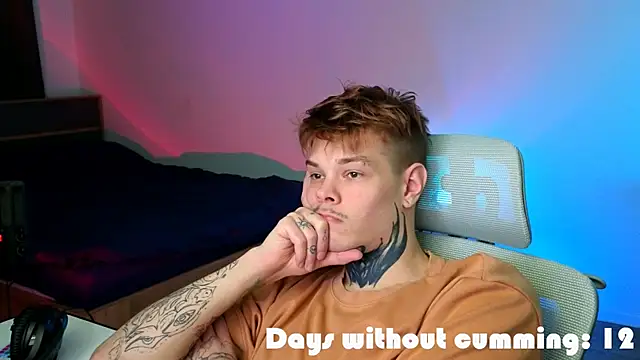 DENIS_HERE's cam snapshot