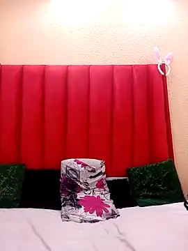 sexy-petitexx's cam snapshot