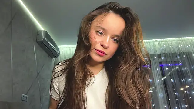 Lizza_crown1's cam snapshot