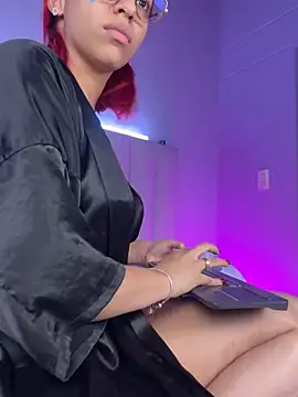 theladymonserrateshow's cam snapshot