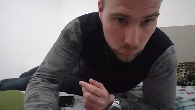 mrlyuis's cam snapshot