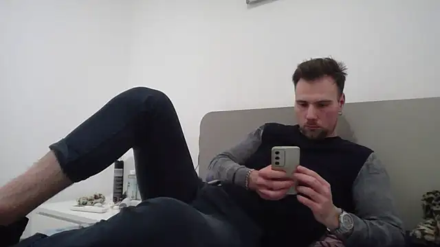 mrlyuis's cam snapshot