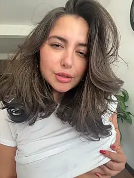 sukhakunis1 live sex cam