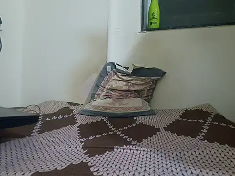 young-hairy-jon's cam snapshot