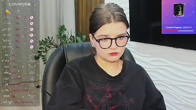 LanaTreades's cam snapshot