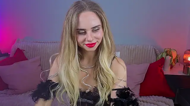 __ESTELLE__'s cam snapshot