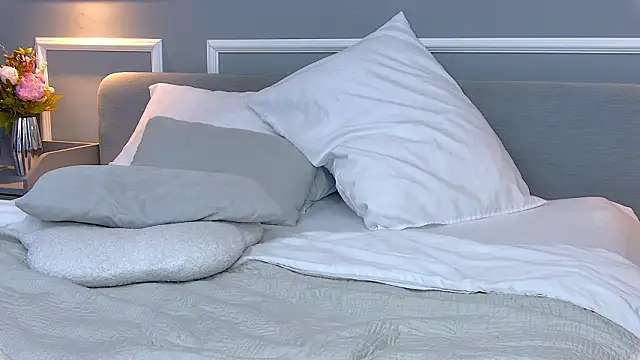 AsterQuinn's cam snapshot