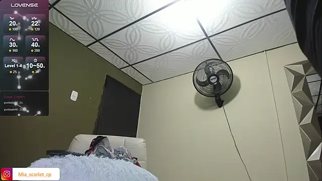 Mia_scarlet69's cam snapshot