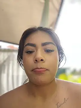 MayaMoanXXX live sex cam