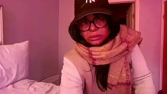 MSweetLindaParks live sex cam