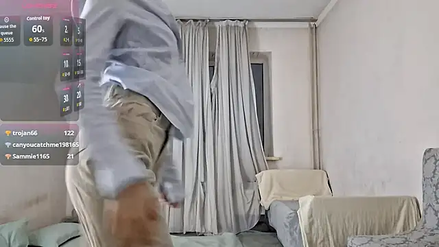 Lyndasilk's cam snapshot