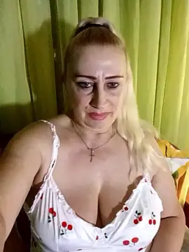 Esenia505's cam snapshot