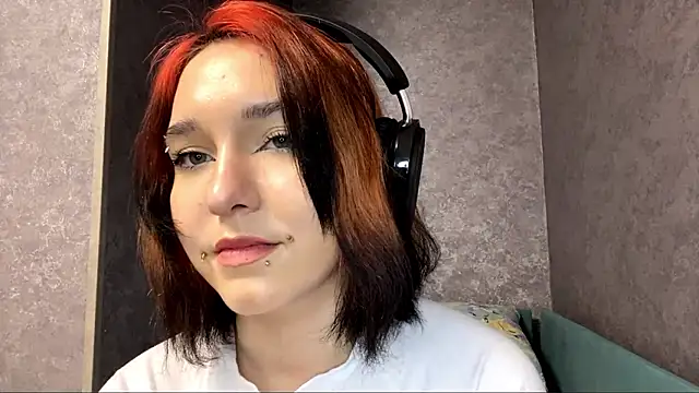 EmilyVeiro's cam snapshot