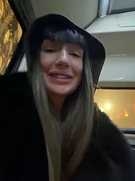 Sophie_Avory's cam snapshot