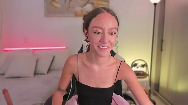 ChloeMoreti live sex cam